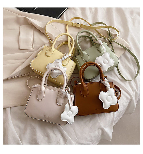 Bolso Flor Mano y Hombro