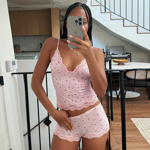 Conjunto Camisola y Shorts de Encaje