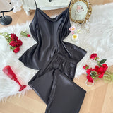 Conjunto camisola pantalón