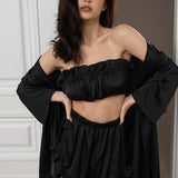 Conjunto bata seda tres piezas volantes