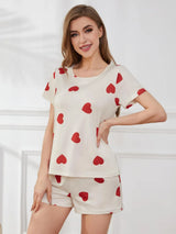 Conjunto Corazones Cuello Redondo y Shorts