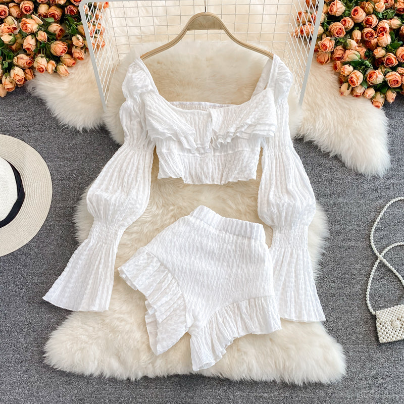 Conjunto camisa cuello cuadrado shorts ruffle