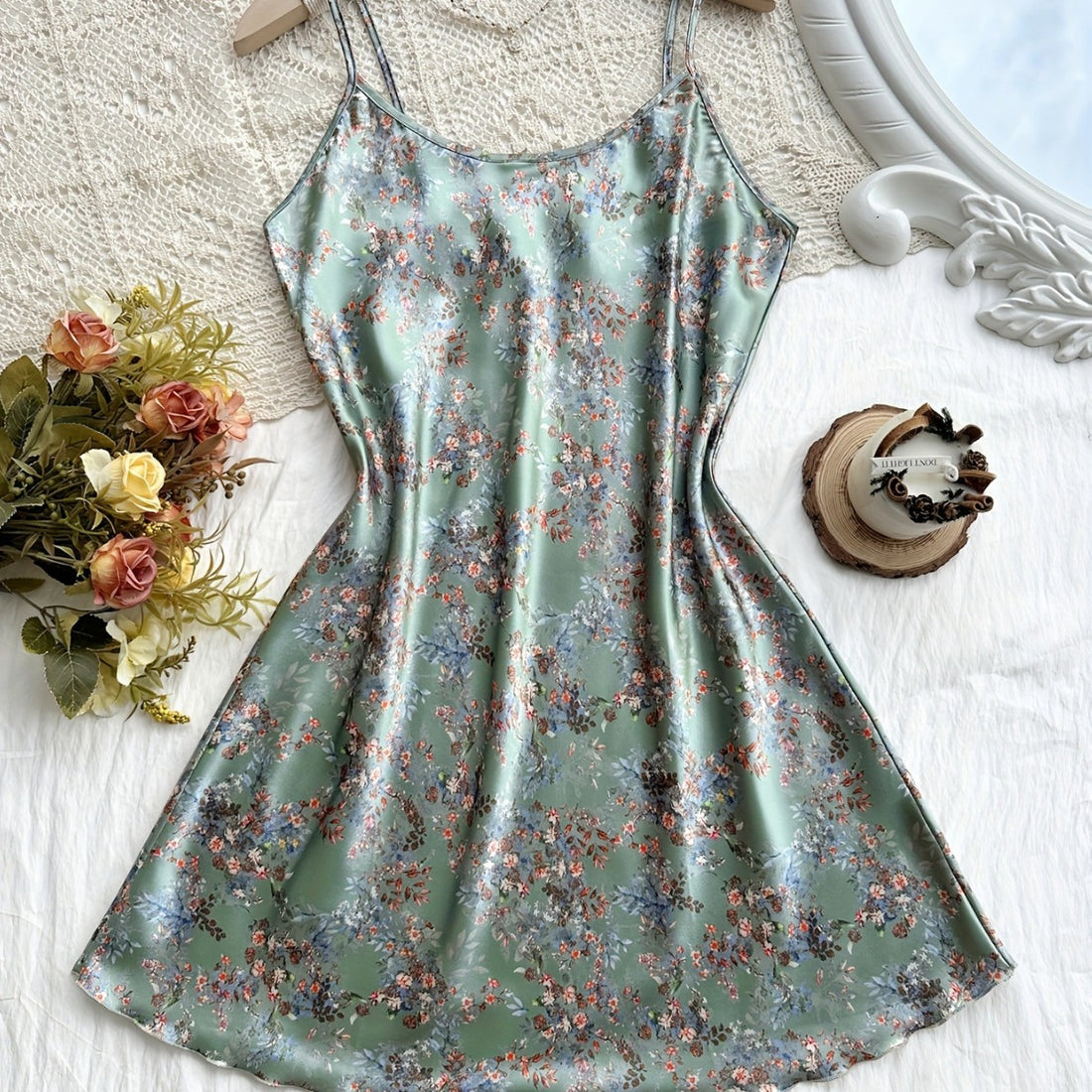 Conjunto vestido floral tirantes