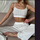 Conjunto Crop Top y Pantalón Largo