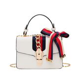 Bolso Bandolera con Pañuelo y Cadena