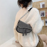 Bolso Saddle Cristales con Cadena
