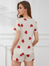 Conjunto Corazones Cuello Redondo y Shorts
